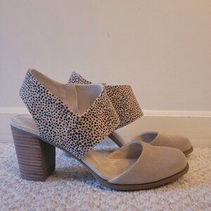 Toms Beige and Black Heels